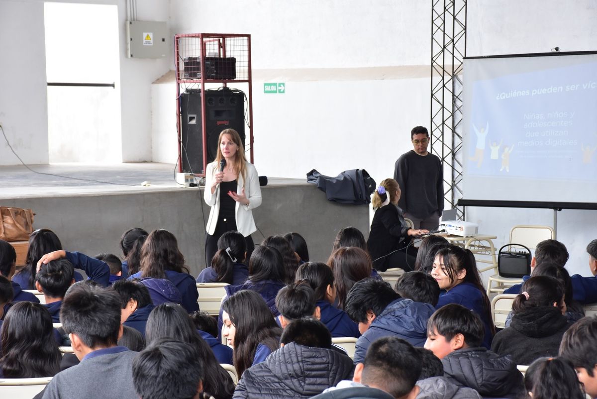 Grooming: continúan las charlas con adolescentes Grooming: continúan las charlas con adolescentes